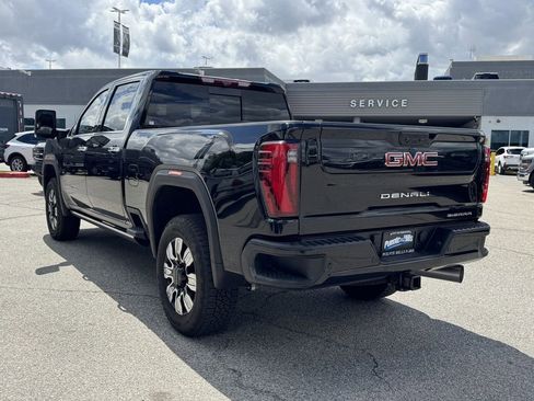 Used 2024 GMC Sierra 2500 Denali w/ Denali Reserve Package AWD/4WD image 4