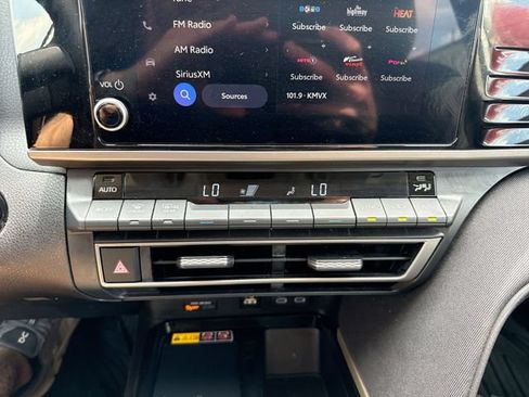 Used 2025 Toyota Camry LE FWD image 18