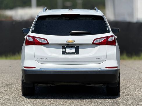 Used 2018 Chevrolet Equinox LT w/ Sun & Infotainment Package AWD/4WD image 4