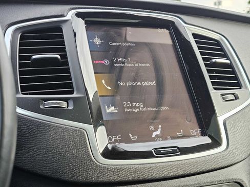 Certified 2022 Volvo XC90 T5 Momentum w/ Climate Package image 23