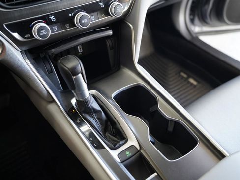 Used 2020 Honda Accord LX image 22