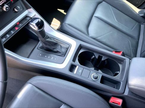 Used 2025 Audi Q3 2.0T Premium AWD/4WD image 17
