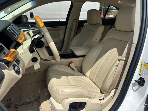 Used 2011 Lincoln MKS FWD image 18