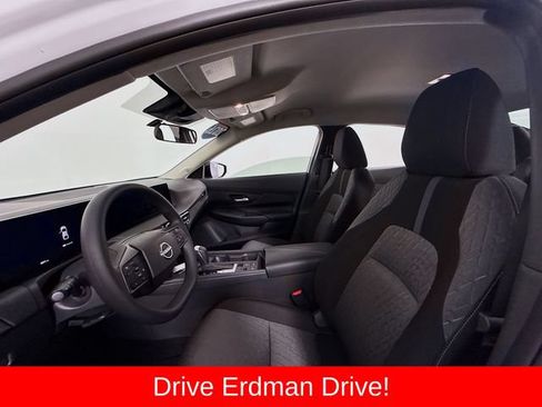 Used 2026 Nissan Sentra SV w/ Floor Mat Package FWD image 6
