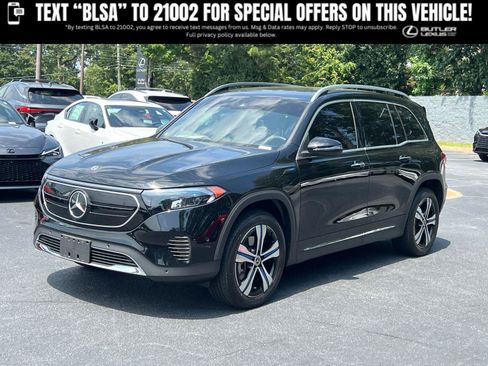 Used 2022 Mercedes-Benz EQB 300 4MATIC image 1