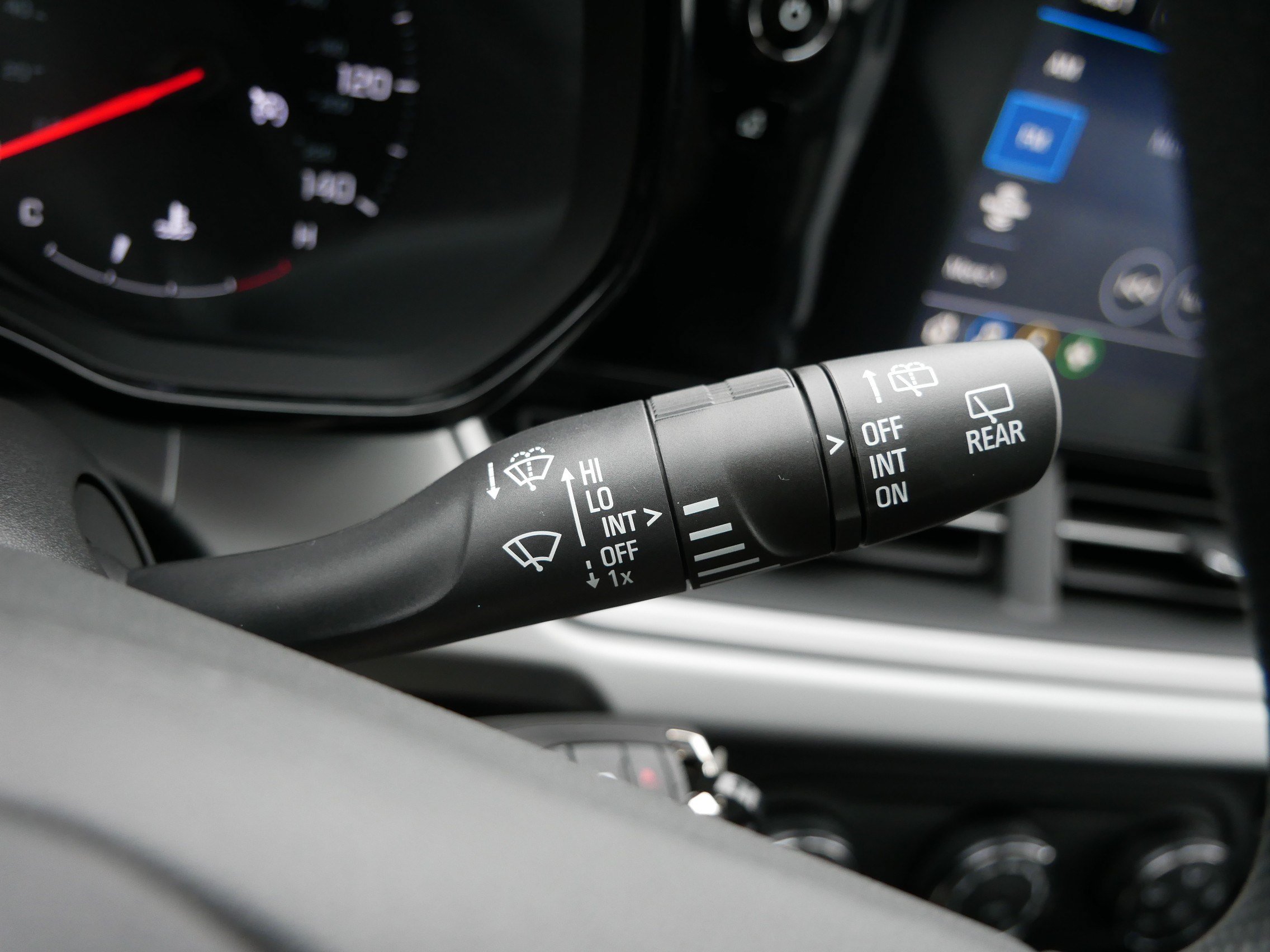 New 2026 Chevrolet Trax LS w/ LS Convenience Package FWD image 27