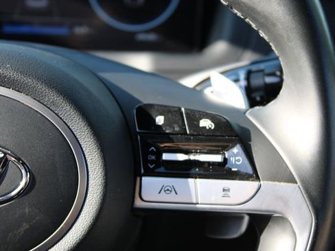 Used 2023 Hyundai Santa Cruz SEL Premium image 20