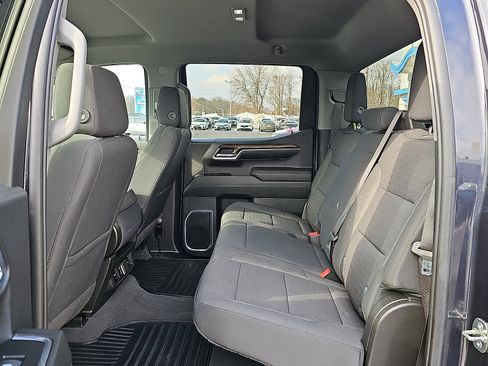 Used 2023 Chevrolet Silverado 1500 LT image 10