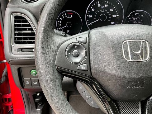 Used 2016 Honda HR-V EX image 10