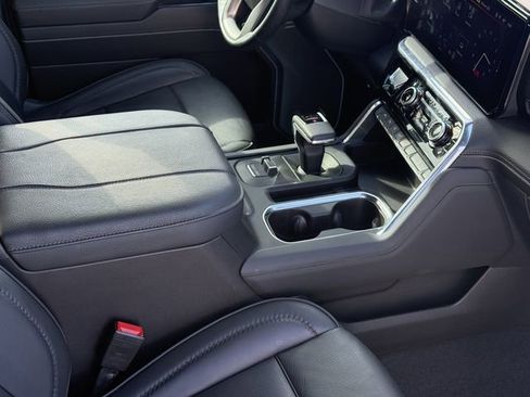 Used 2025 GMC Sierra 1500 Denali image 21