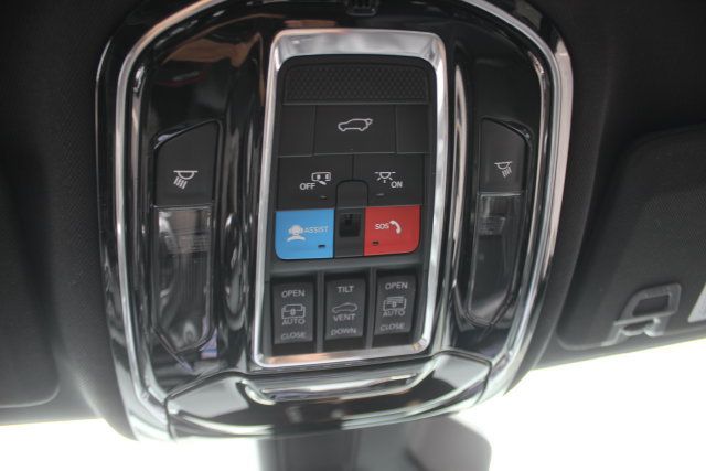 Used 2023 Jeep Grand Cherokee L Overland AWD/4WD image 15