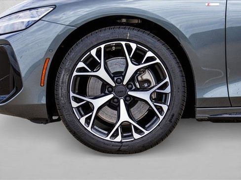 New 2026 Audi A6 Premium Plus AWD/4WD image 9