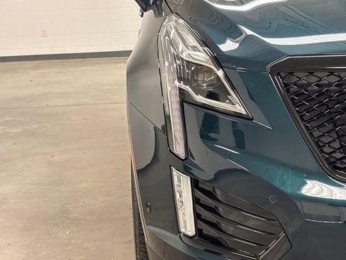 New 2026 Cadillac XT5 Premium Luxury w/ LPO, ONYX Package FWD image 4