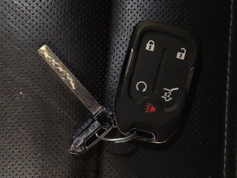 Used 2019 GMC Acadia Denali image 32