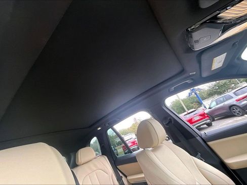 Used 2021 BMW X5 sDrive40i w/ Premium Package 2 image 23