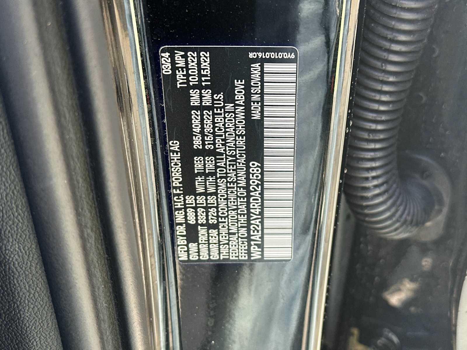 Certified 2024 Porsche Cayenne AWD/4WD image 30