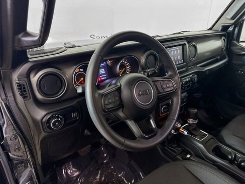 Used 2023 Jeep Wrangler Sport S image 8