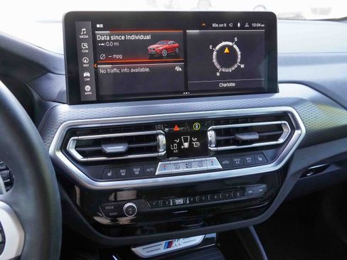 Used 2025 BMW X4 M40i image 24