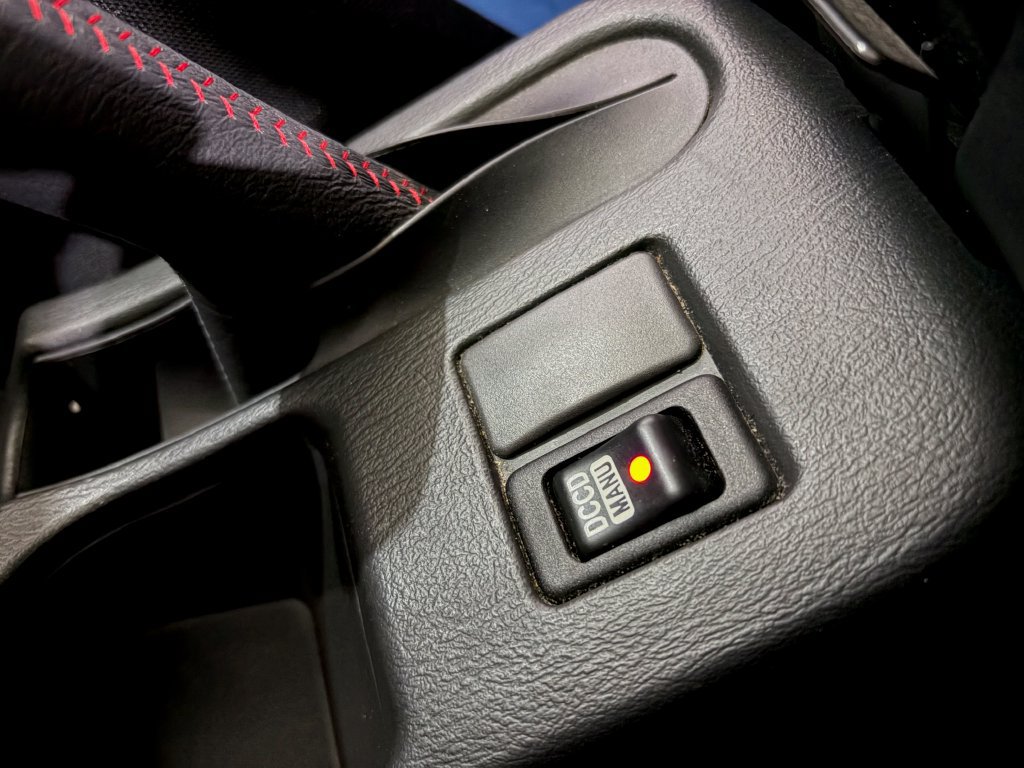 Used 2004 Subaru Impreza WRX STI AWD/4WD image 36