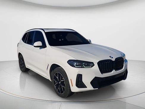 Used 2022 BMW X3 xDrive30i w/ M Sport Package AWD/4WD image 3