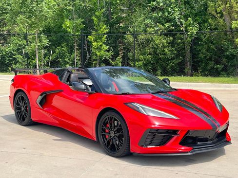 Used 2023 Chevrolet Corvette Stingray Premium Conv w/ Z51 Performance Package RWD image 31