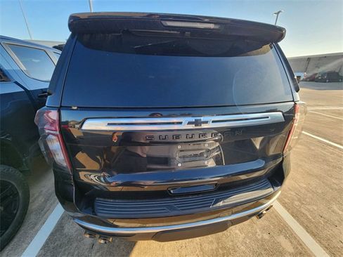 Used 2021 Chevrolet Suburban High Country RWD image 5