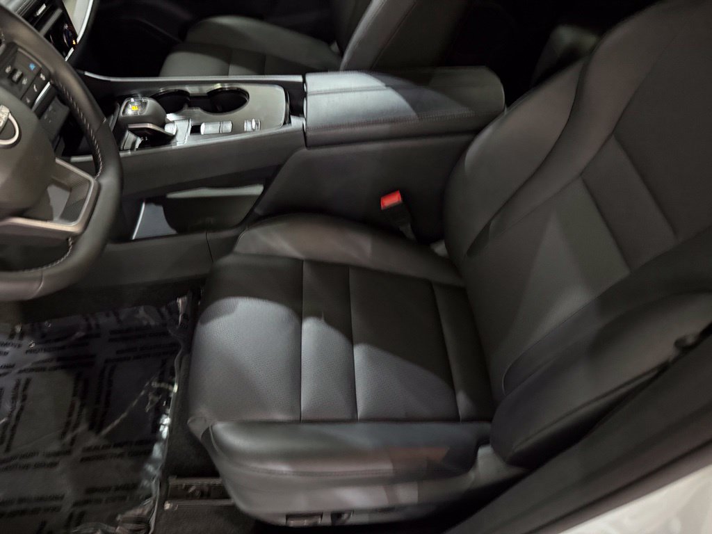 Certified 2025 Nissan Rogue SV w/ SV Premium Package FWD image 11