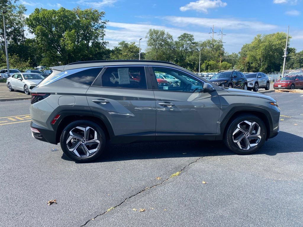 Certified 2024 Hyundai Tucson SEL w/ Convenience Package FWD image 2