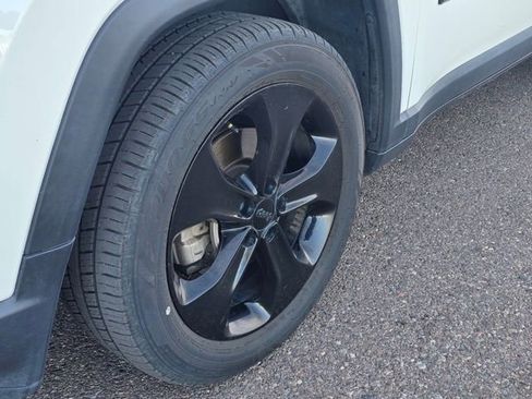 Used 2019 Jeep Compass Altitude image 17