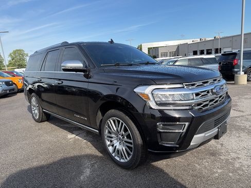 Certified 2024 Ford Expedition Max Platinum AWD/4WD image 3