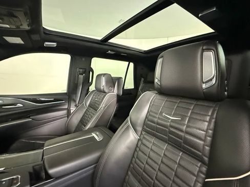 Certified 2023 Cadillac Escalade V AWD/4WD image 10