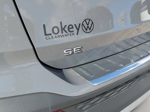 Certified 2023 Volkswagen Taos SE w/ Panoramic Sunroof Package FWD image 9