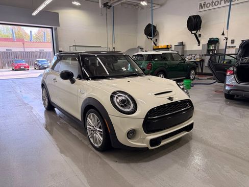 Used 2020 MINI Cooper S FWD image 7