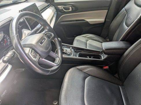 Certified 2022 Jeep Compass Limited w/ Sun and Sound Group AWD/4WD image 13
