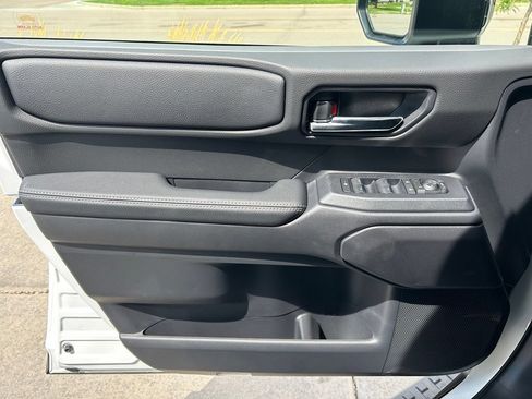 Used 2027 Toyota Land Cruiser AWD/4WD image 9