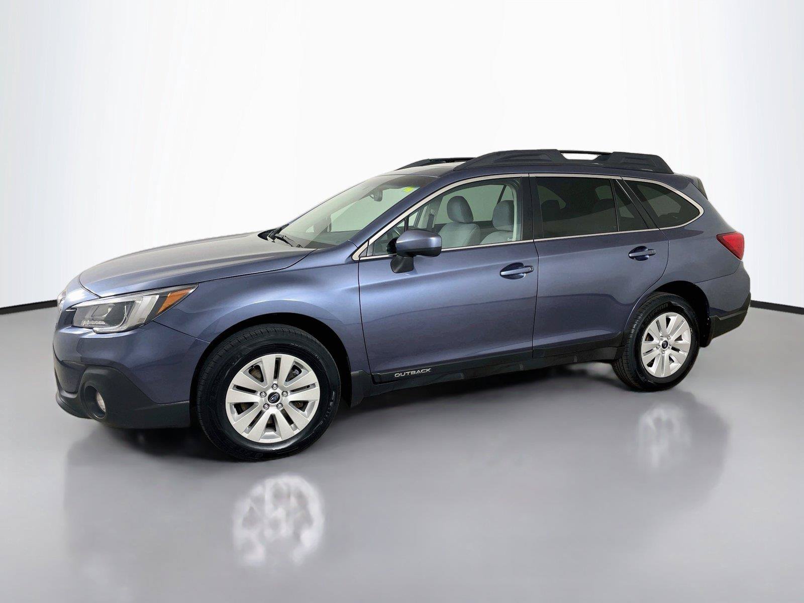 Used 2018 Subaru Outback 2.5i Premium AWD/4WD image 8