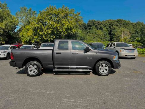 Used 2018 RAM 1500 Express image 8