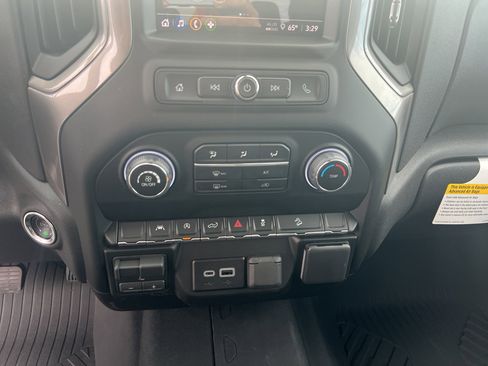 New 2026 Chevrolet Silverado 1500 Custom Trail Boss w/ Dark Appearance Package image 19