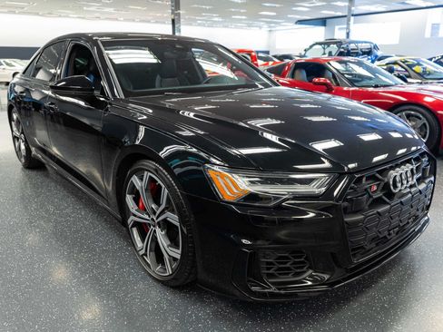 Used 2024 Audi S6 Prestige AWD/4WD image 3