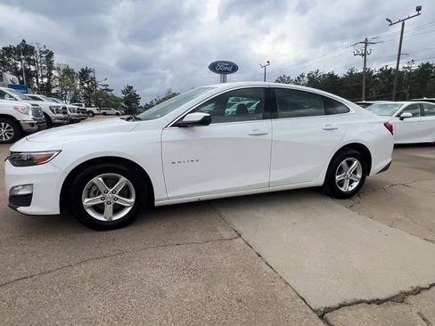 Used 2024 Chevrolet Malibu LT FWD image 6