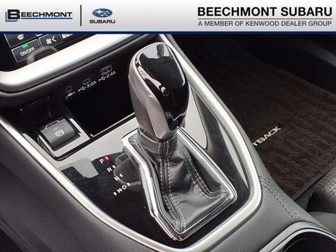 Used 2025 Subaru Outback Premium image 18