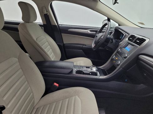 Used 2018 Ford Fusion S FWD image 21