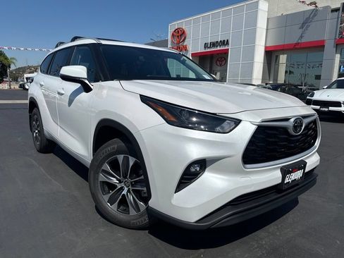 New 2026 Toyota Highlander XLE AWD/4WD image 1