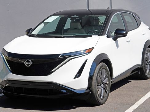 Used 2024 Nissan Ariya FWD image 43