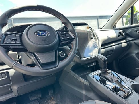 Used 2024 Subaru Crosstrek 2.5i Limited AWD/4WD image 8