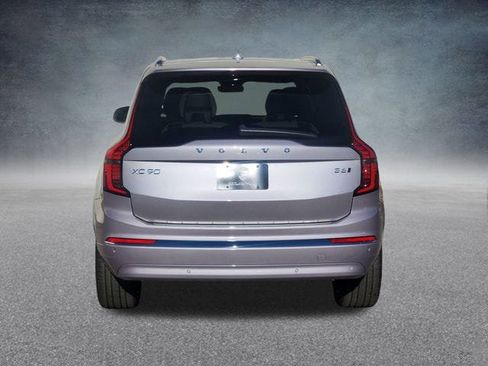 New 2026 Volvo XC90 B6 Plus w/ Protection Package Premier image 6