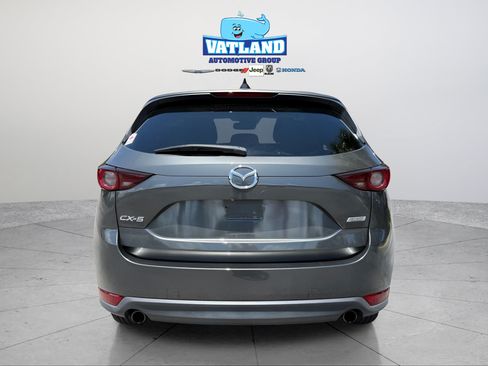 Used 2017 MAZDA CX-5 Touring w/ Preferred Equipment Package FWD image 4