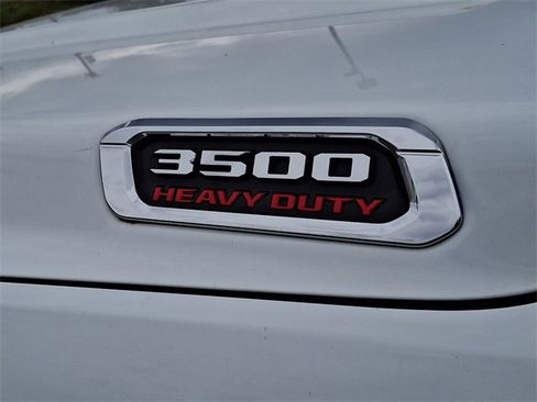 New 2024 RAM 3500 Tradesman image 18