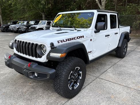 Used 2026 Jeep Gladiator Rubicon AWD/4WD image 3