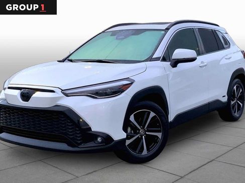 Used 2024 Toyota Corolla Cross AWD Hybrid w/ Convenience Package image 1